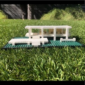 *RARE* - Retired - collectible - LEGO 21009 Farnsworth House Architecture Series